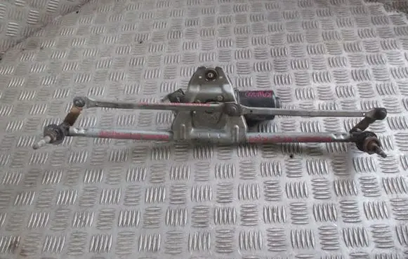 Renault Kangoo I Front wiper linkage and motor