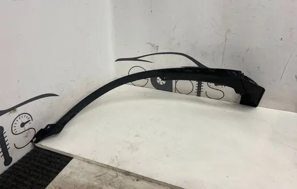 Toyota RAV 4 (XA50) Rear fender molding trim 7587342010