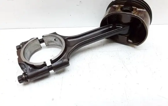 Volvo S60 Piston with connecting rod