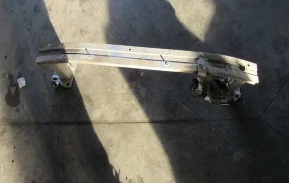 Renault Captur Front bumper support beam 