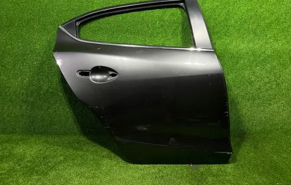 Mazda 3 III Rear door BJS772010