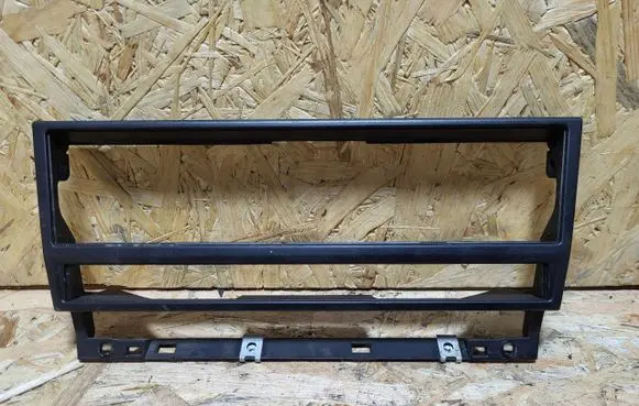BMW 5 E39 Radio/GPS head unit trim 