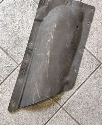 BMW X6 G06 Exhaust heat shield 7424885 51757424885