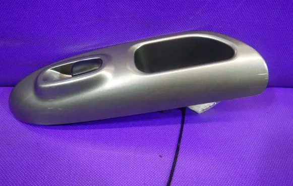 Nissan Juke I F15 Quarter vent window switch 