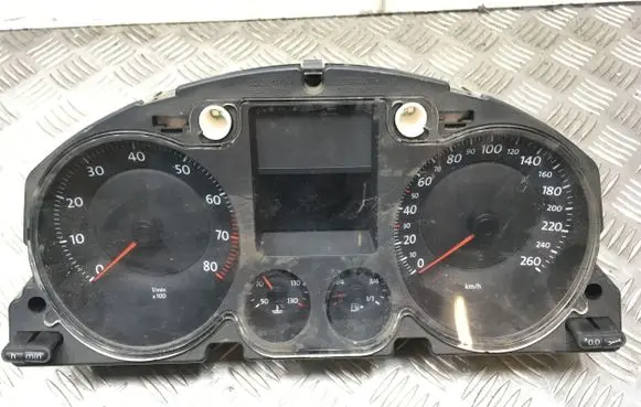 Volkswagen PASSAT B6 Speedometer (instrument cluster) 3106067 3C0920850J X0032000