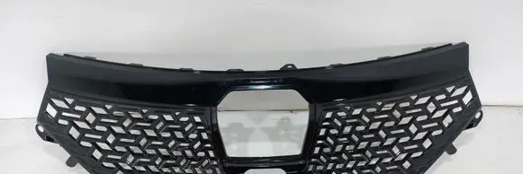 Nissan Townstar Front bumper upper radiator grill 623103481R
