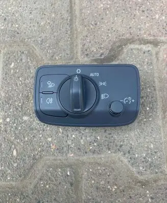 Audi Q2 - Light switch 8V0941531AQ