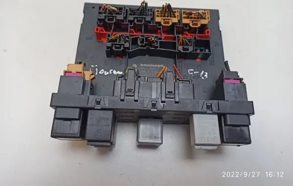 Volkswagen Touran I Comfort/convenience module 3C8937049D