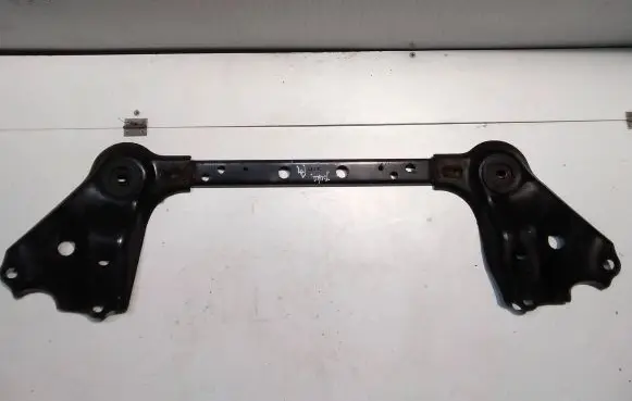 Nissan Juke I F15 Front subframe
