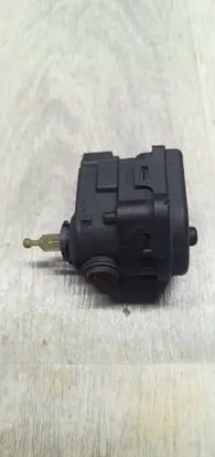 Renault Laguna II Headlight level adjustment motor 8200006664 00816400