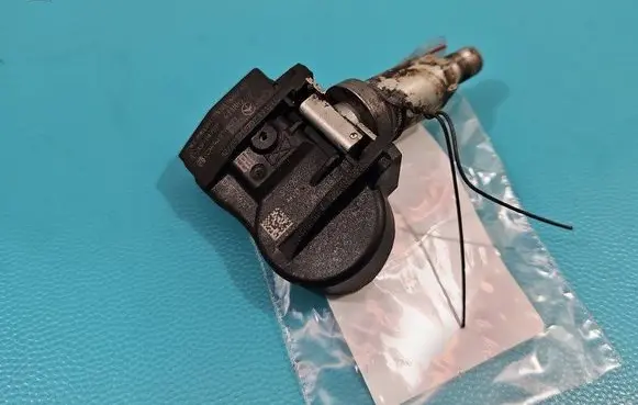 Suzuki SX4 S-Cross Tire pressure sensor S180052024 IMPRK1386968