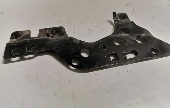 Ford Mustang VI Other engine bay part FR3B63016A52A