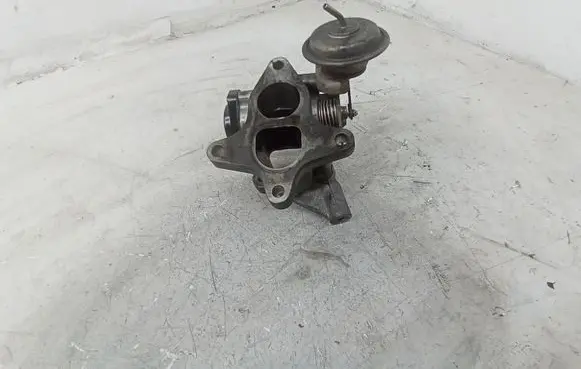 Honda FR-V Throttle valve