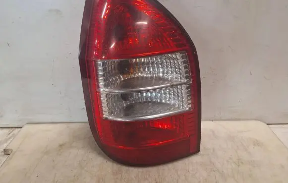 Opel Zafira A Rear/tail lights RS12AAR