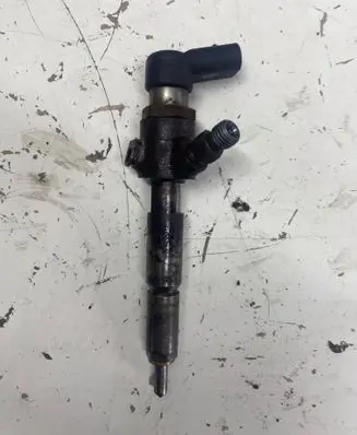 Fuel injector