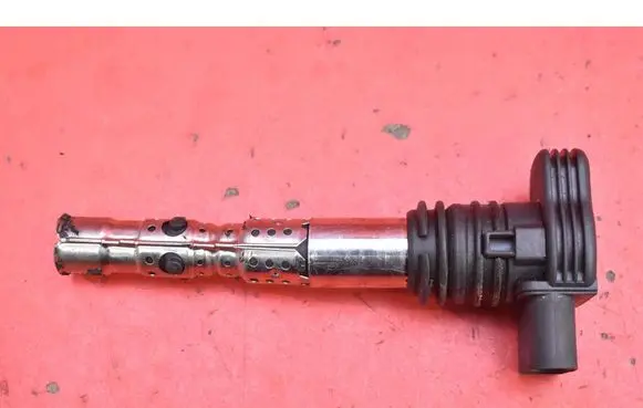 Volkswagen PASSAT B5.5 High voltage ignition coil U5003