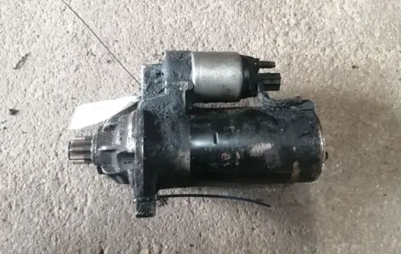Audi A4 S4 B6 8E 8H Starter motor