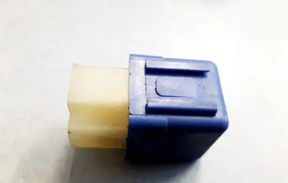 Nissan Almera Other relay 2523079981