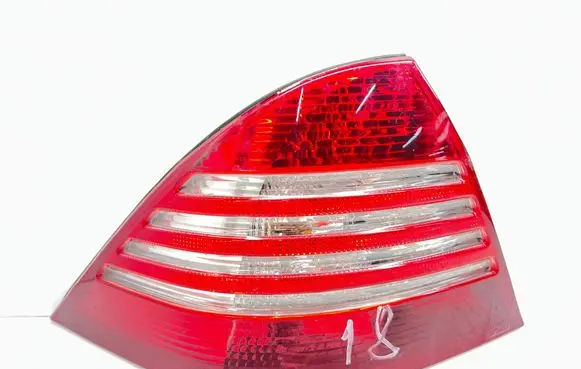Mercedes-Benz S W220 Rear/tail lights A2208200764