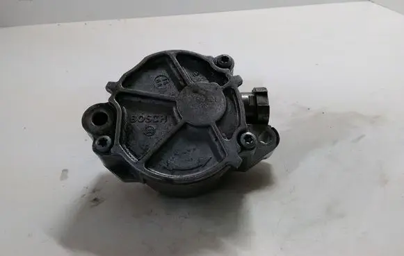 Citroen C4 Grand Picasso Vacuum pump D1562B