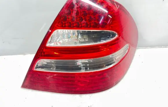 Mercedes-Benz E W211 Rear/tail lights A2118200664