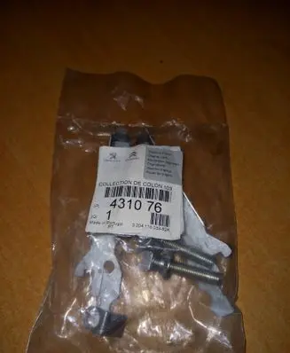 Peugeot 206 Brake caliper pad carrier rear 431076