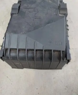 Volkswagen Touran I Fuse box cover 1K0937132F