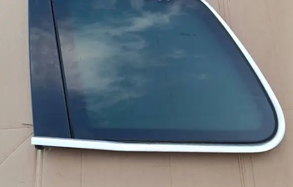 Volkswagen Touareg I Rear side window 7L6845297AJ 7L6845297 43R001090