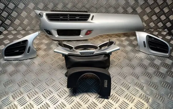 Citroen C3 Panel trim 9685748677 9684289477 9686363077