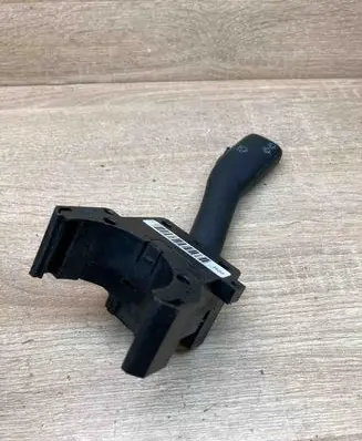 Volkswagen PASSAT B7 Wiper control stalk 4B0953503F