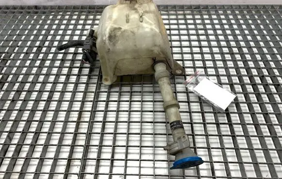 Honda Accord Windshield washer fluid reservoir/tank 