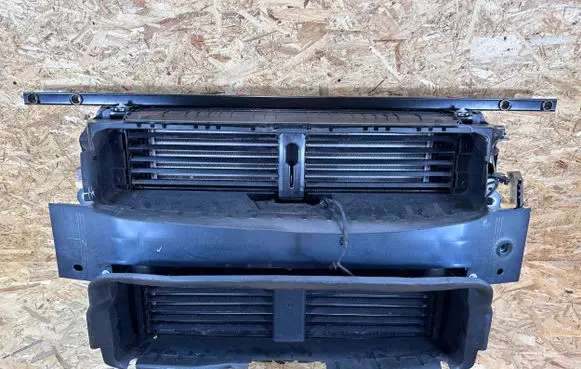 Ford Kuga III Front piece kit 