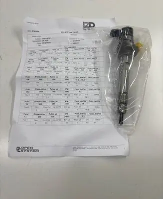 BMW 5 G30 G31 Fuel injector 0445110743