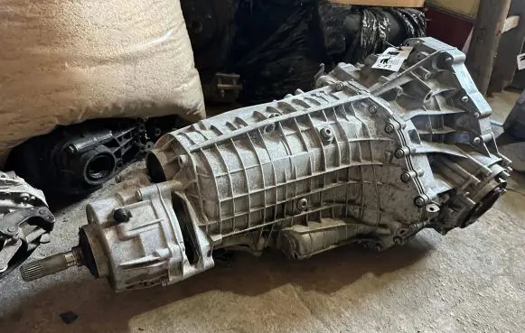 Manual 5 speed gearbox
