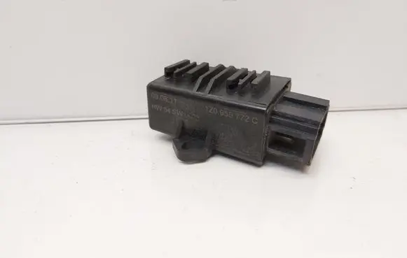 Skoda Superb B6 (3T) Seat heating relay 1Z0959772C