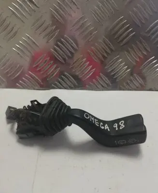 Opel Omega B1 Wiper control stalk 090494655501676 08101111
