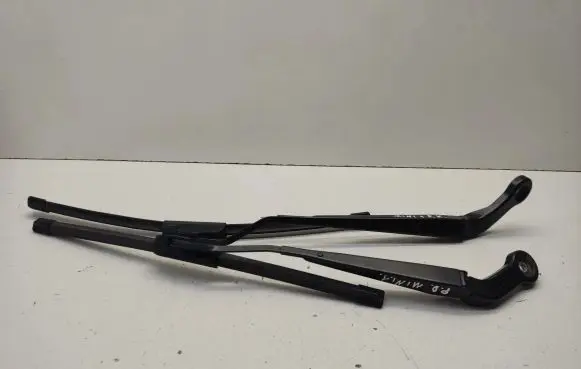 Mini One - Cooper F56 F55 Windshield/front glass wiper blade 7376351 7335478