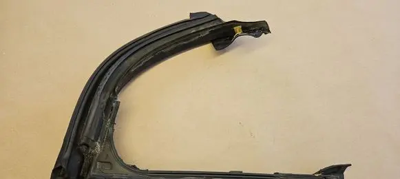 Mercedes-Benz SL R230 Rear door rubber seal (on body) 2307900998 A2307900998