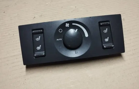Chrysler Pacifica Climate control unit 0UB52TRMAC