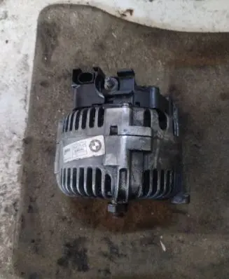 BMW X5 E70 Generator/alternator 7801173 2586296 C3714
