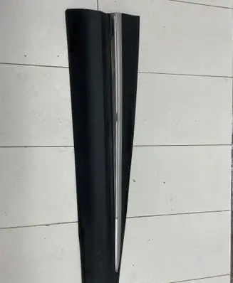 Renault Kadjar Front door trim (molding) 801863858R