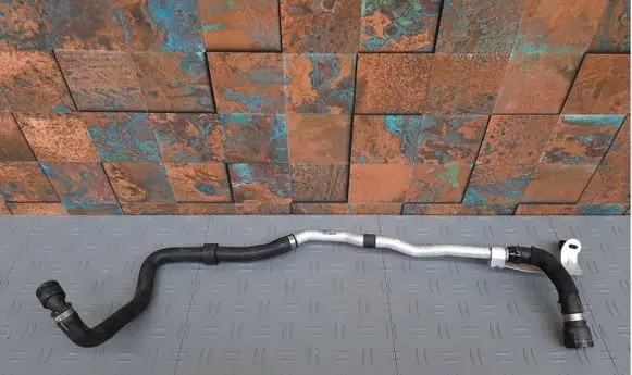 BMW XM Engine coolant pipe/hose 9874296 64219874296