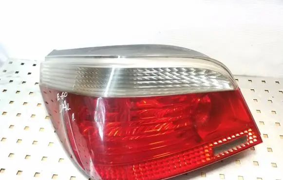 BMW 5 E60 E61 Rear/tail lights 6910767