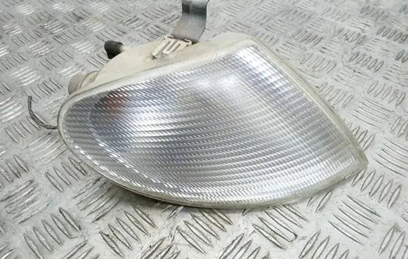 Ford Galaxy Front indicator light 