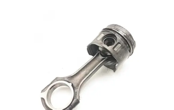 Chrysler PT Cruiser Piston with connecting rod 