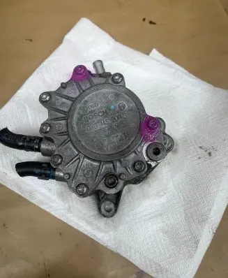 Audi A4 S4 B7 8E 8H Vacuum pump 03G145209C 220107