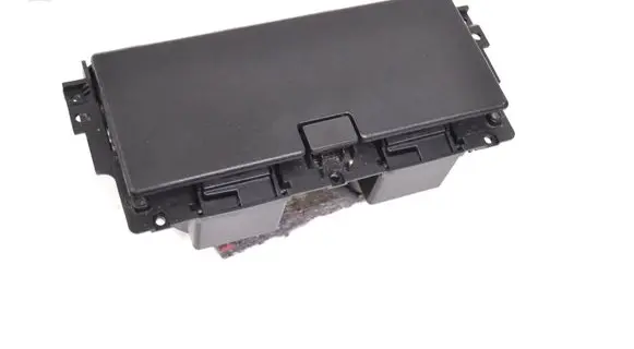 Suzuki Grand Vitara II Cup holder 