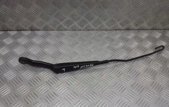 Peugeot 206 Front wiper blade arm
