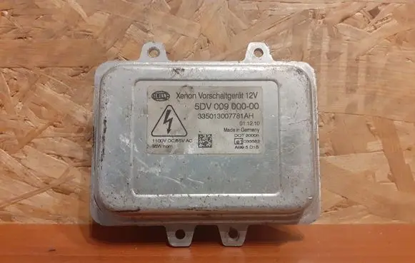 BMW 5 E60 E61 Light module LCM 1401 5DV000900000