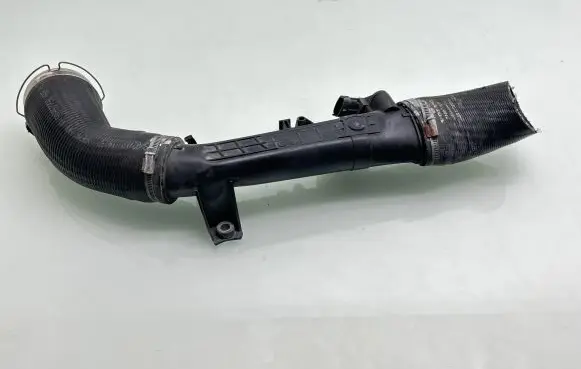Volvo S90, V90 Intercooler hose/pipe 31422153